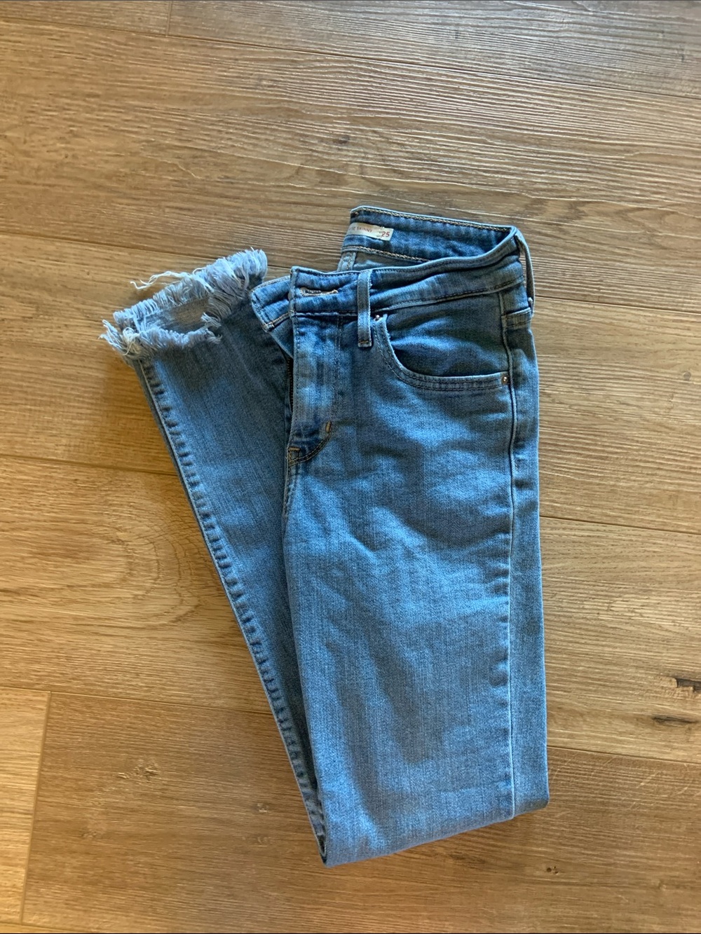 Levi’s high rise skinny jeans 721